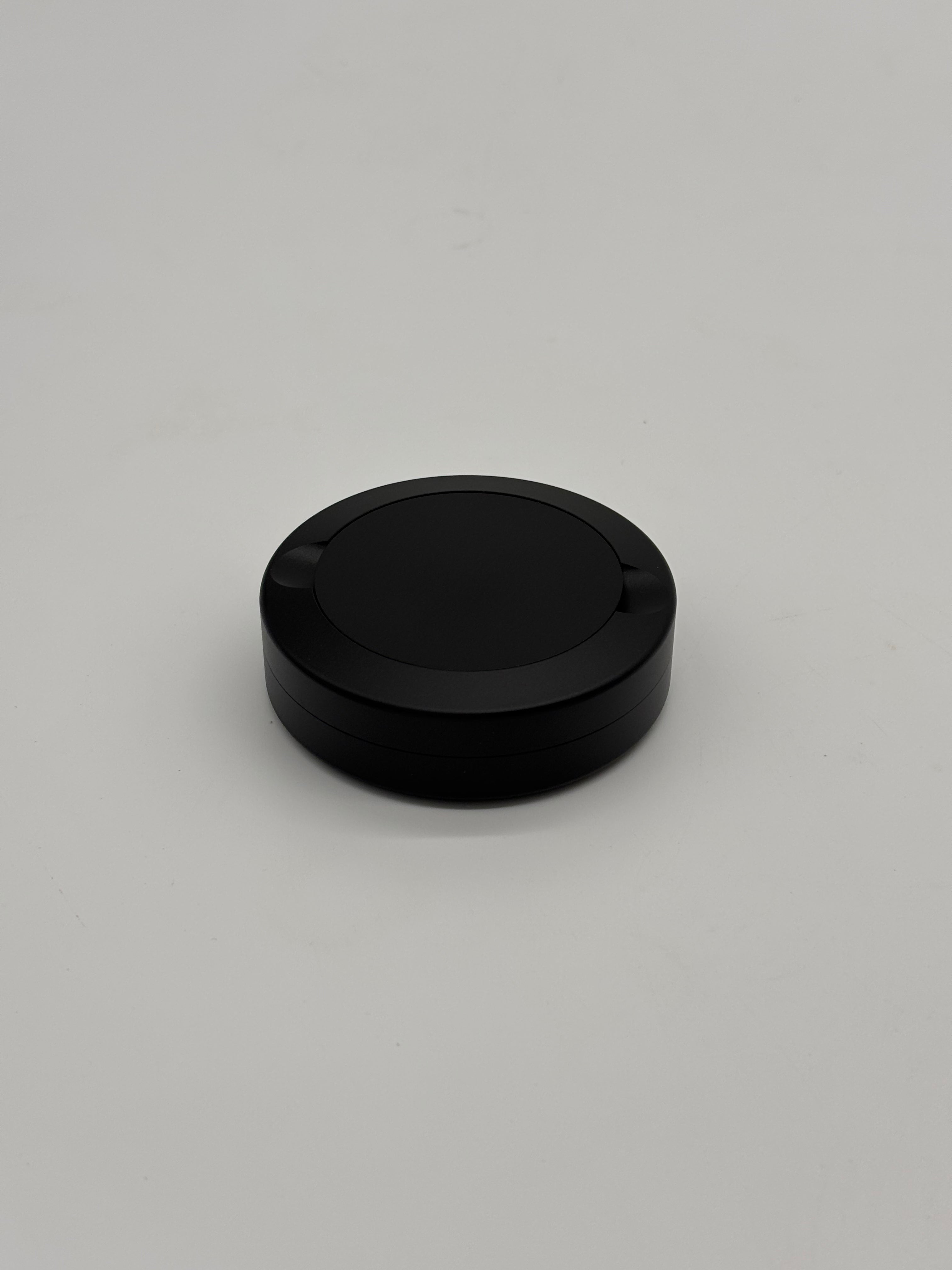 Black Standard Nicotine Pouch Tin