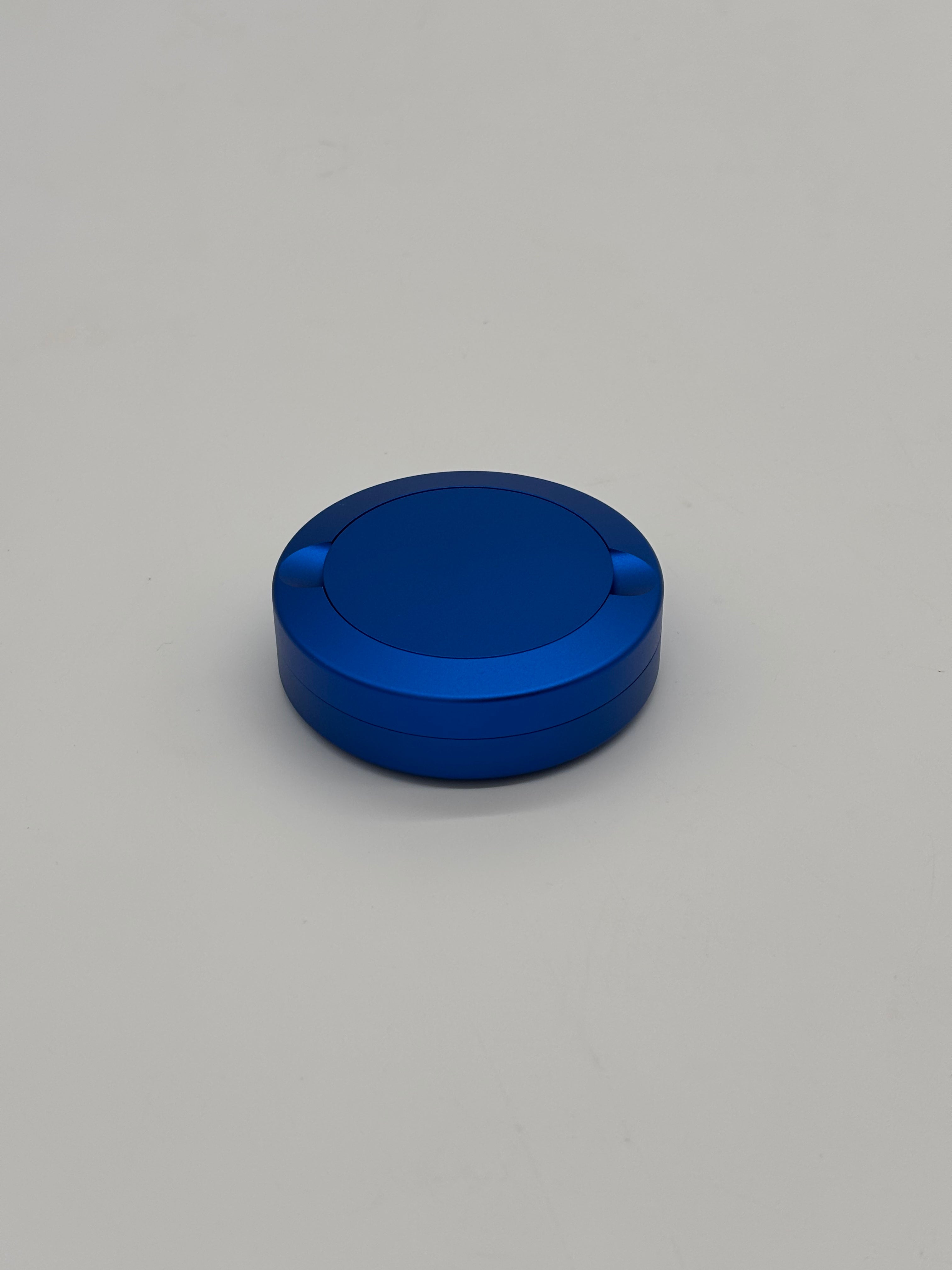 Blue Standard Nicotine Pouch Tin