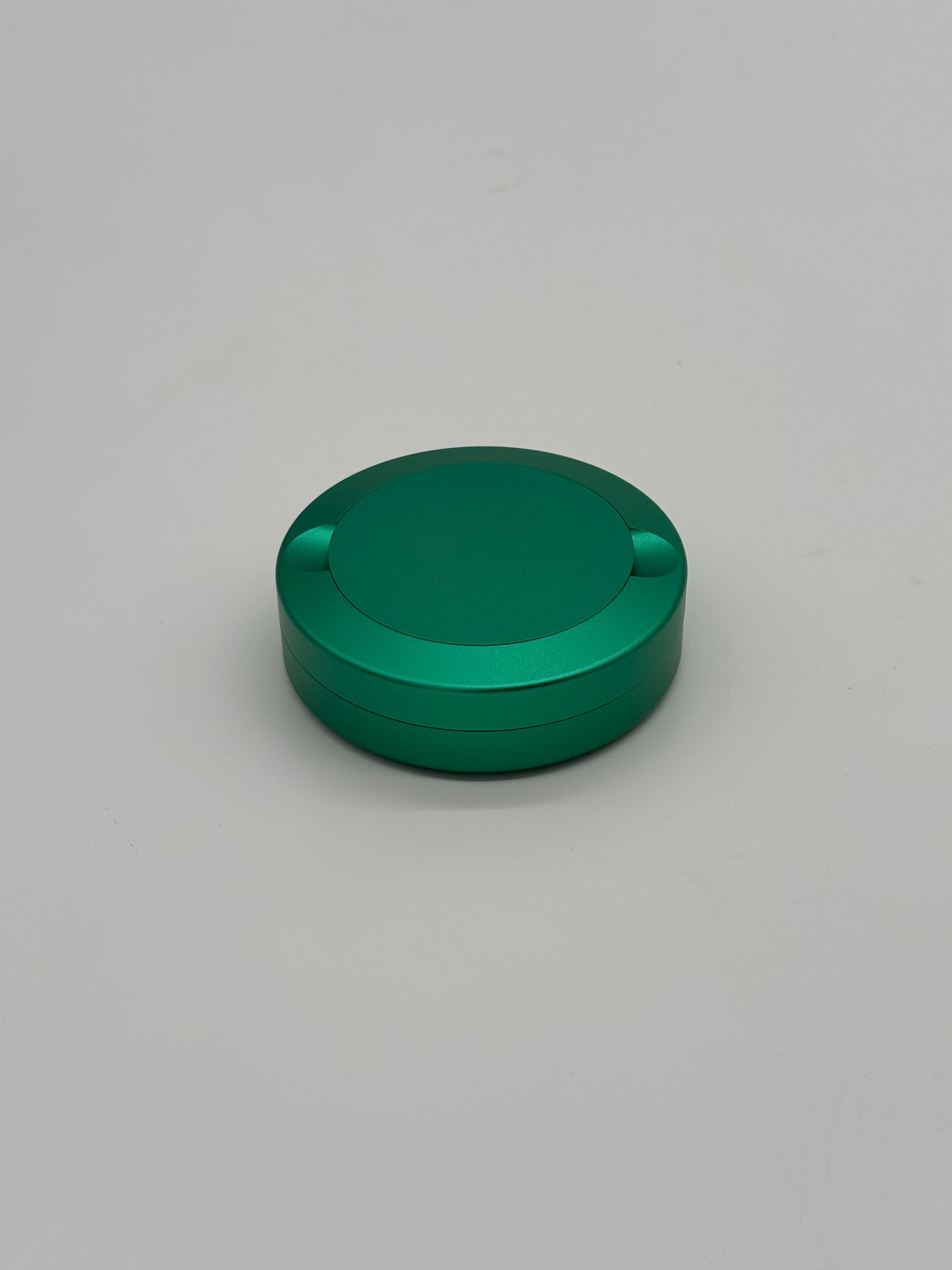 Green Standard Nicotine Pouch Tin